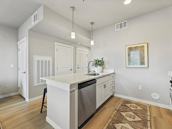 16053 N Franklin Blvd #3-16037-304