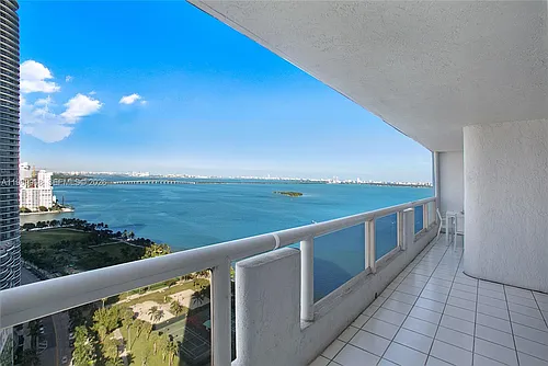 1717 N Bayshore Dr Photo 1