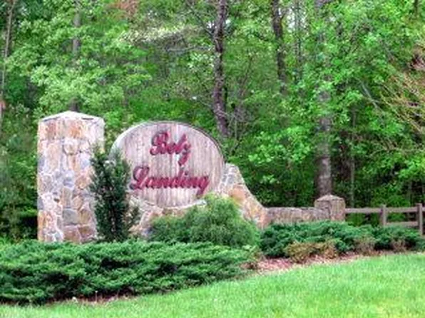 10 Indian Trail Rd, Heathsville, VA 22473