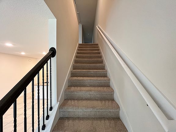 3rd image of 606 Coastline Way