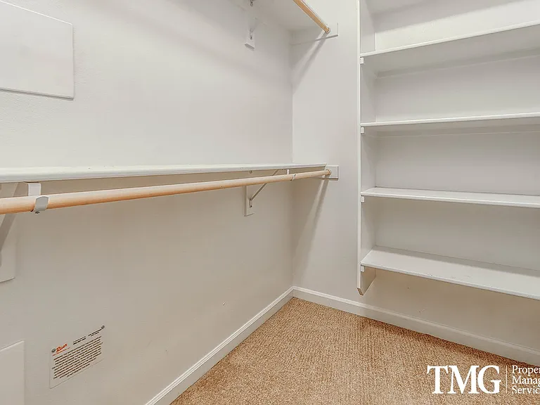 8227 NE 20th St — Photo 19