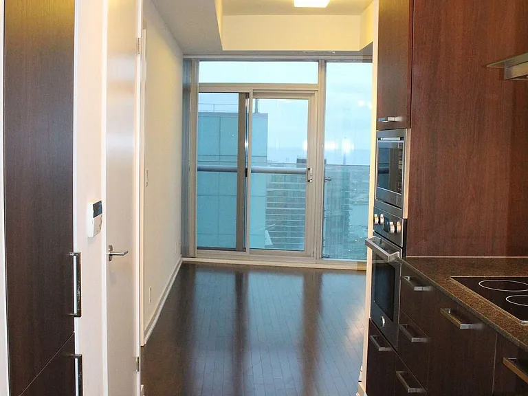 14 York St #5402 — Photo 6