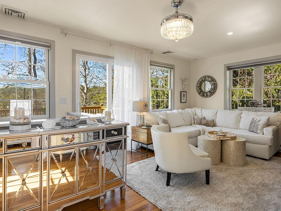 1st image of 328 Boxberry Hill Road UNIT 328
