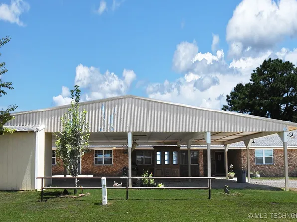 107903 S 4570th Rd, Sallisaw, OK 74955