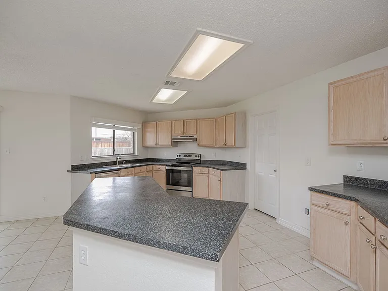 6410 Nottoway Ct — Photo 16