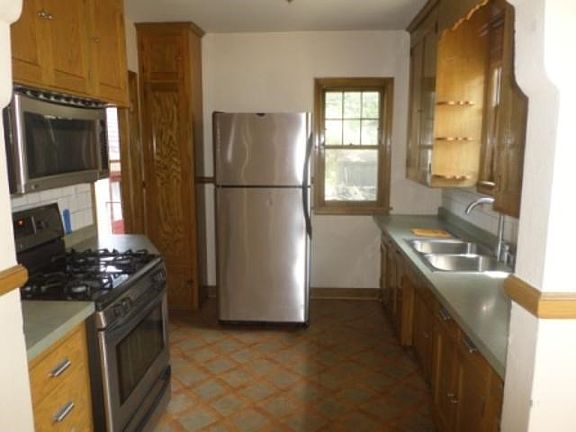 2nd image of 4146 Russell Ave N