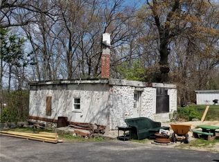 264 Aylsworth Ave, Woonsocket, RI 02895