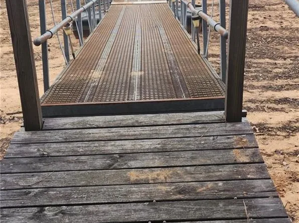 589 Waterview Dr, Lagrange, GA 30240