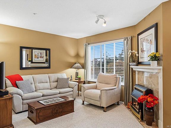2nd image of 24 Prideaux St #105