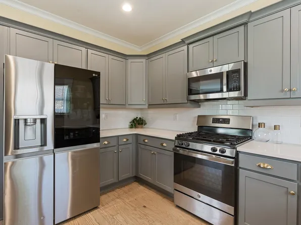 102 Grove Dr, Birmingham, AL 35211