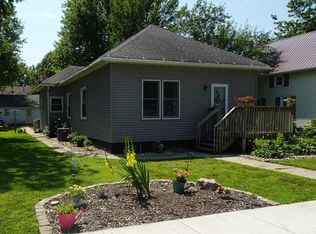 107 E 5th St, Sanborn, IA 51248