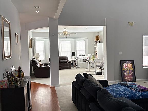 2nd image of 11105 Riverview Rd