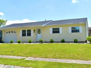 8105 W Colony Dr, Yorktown, IN 47396