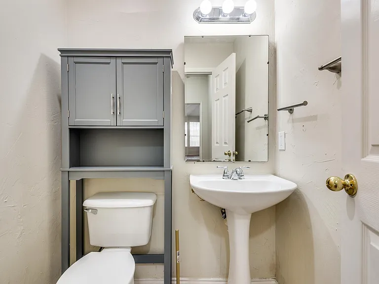 2904 Woods Dr — Photo 20