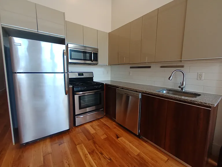 41 Kosciuszko St #109 — Photo 8