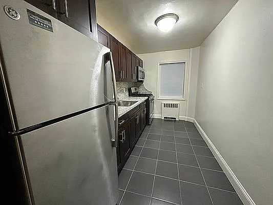 10 Claire Ct #1C photo 1