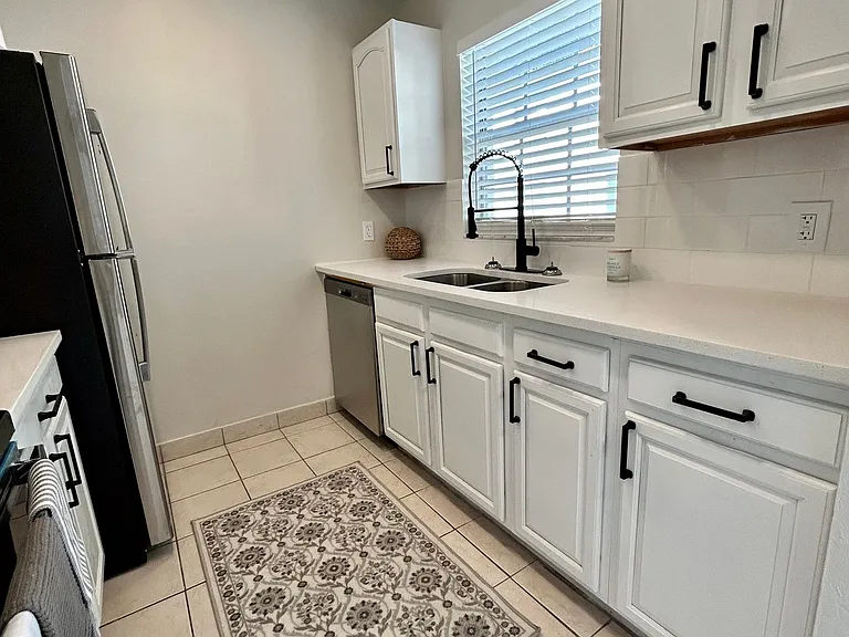 1316 E Fort King St — Photo 11