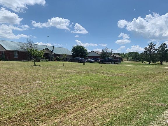 3rd image of 767 Eagles Way