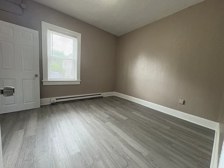 9 Putnam St #1F — Photo 3