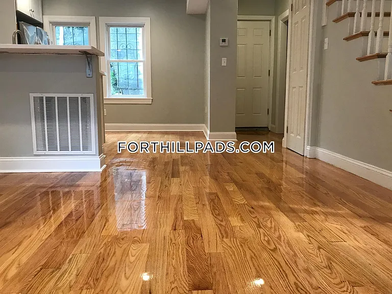 6 Saint James Pl — Photo 24