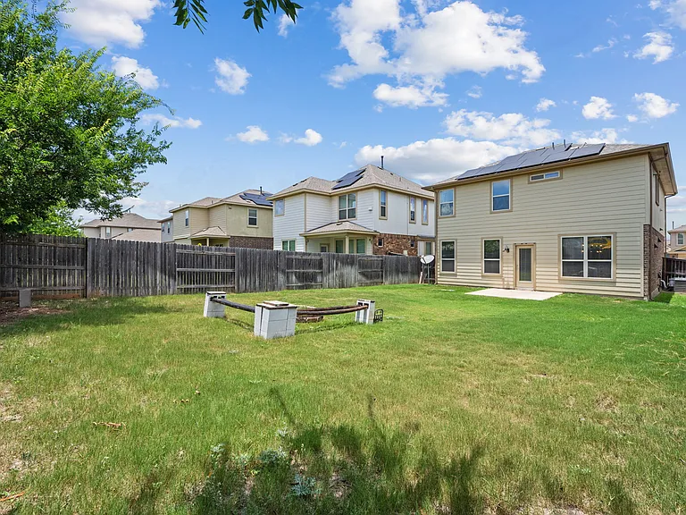 1026 Chad Loop — Photo 35