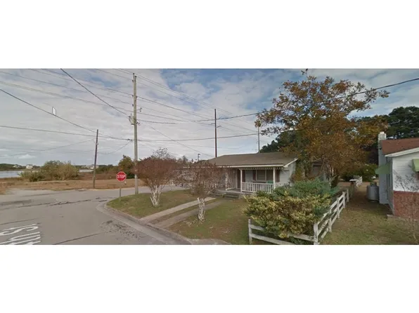 308 N 14th St #B, Morehead City, NC 28557