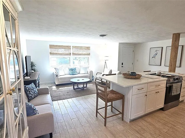 1210 S Maryknoll Rd — Photo 16