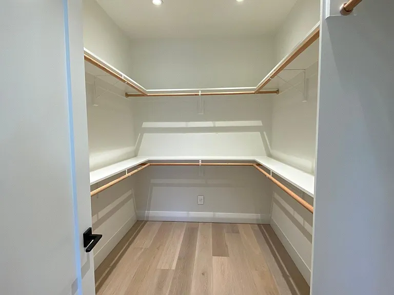 Walk in Closet