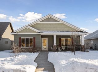 706 Roosevelt St S, Cambridge, MN 55008