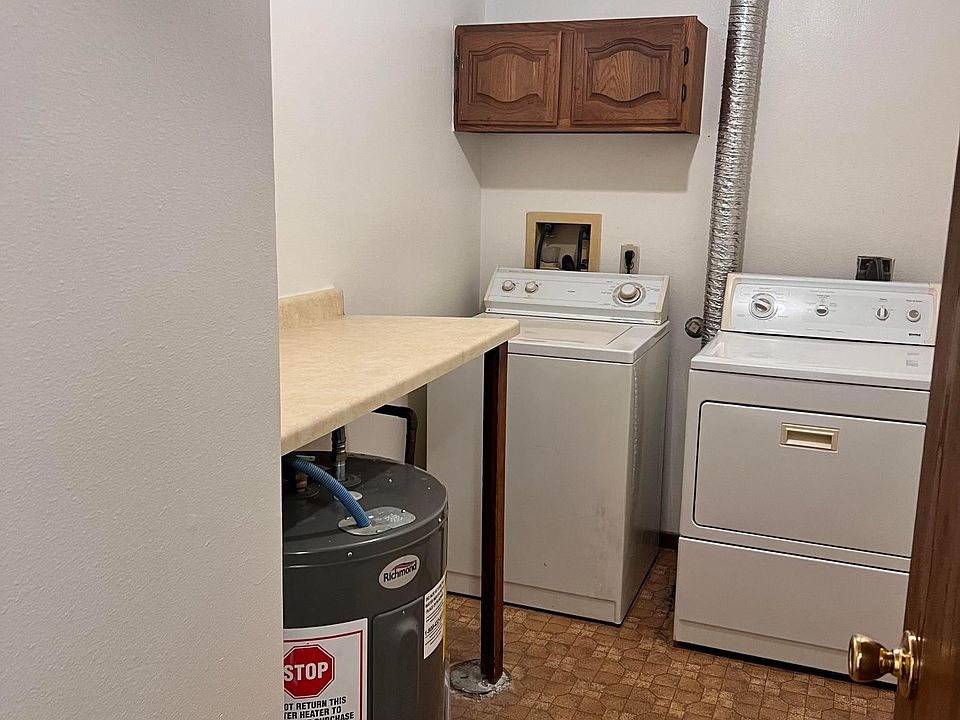 laundry room (in unit)