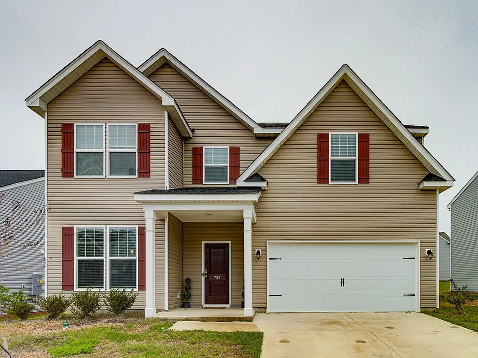 736 Phipps Ln