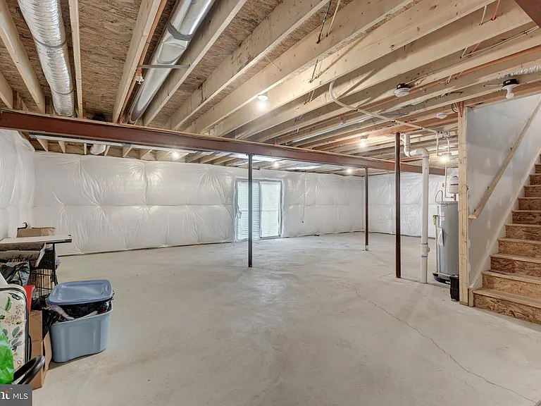 112 Sherman Way — Photo 43