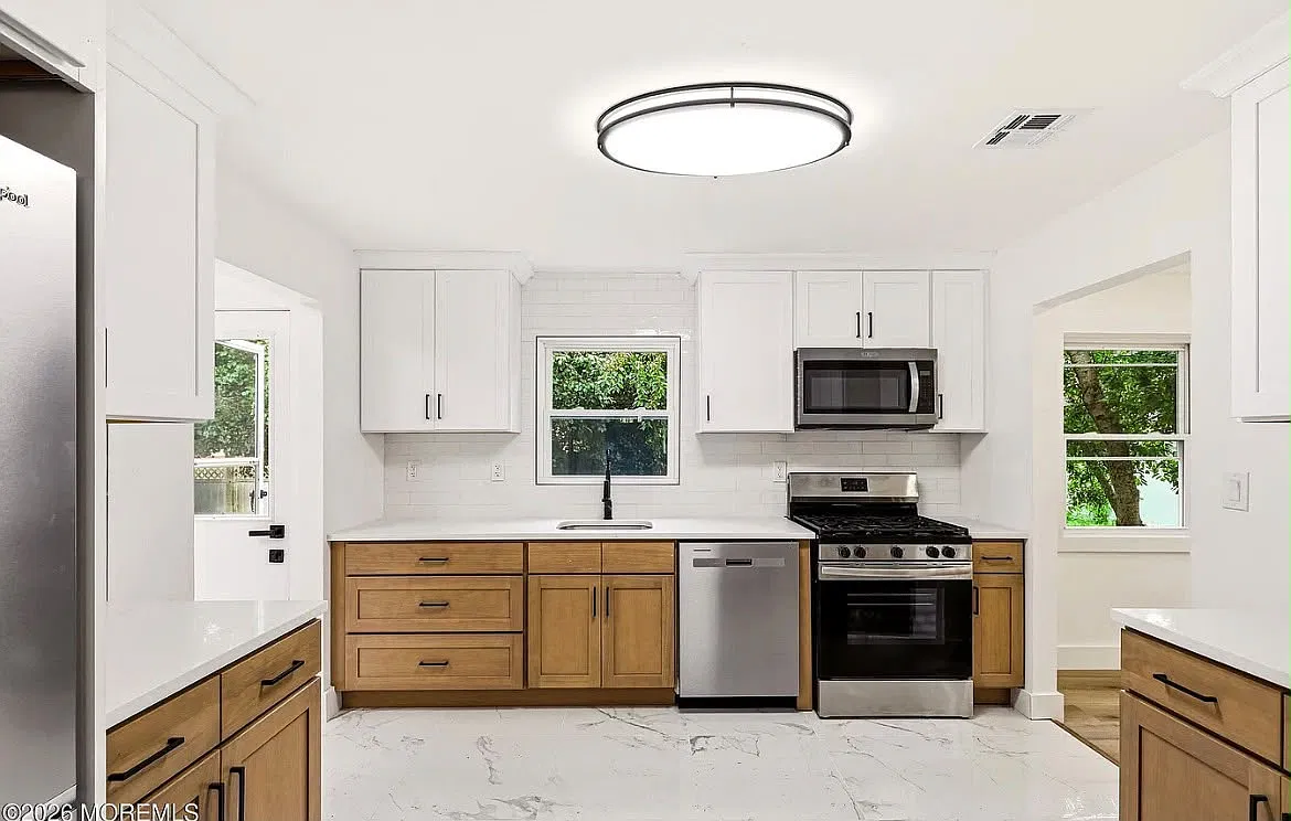 3 bed, $3,200 — Photo 3