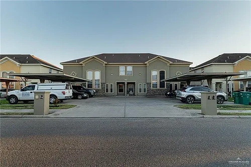 1307 W Fig Ave #B Photo 1