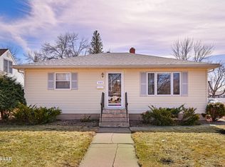 535 14th St NW, East Grand Forks, MN 56721