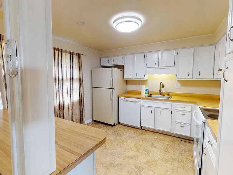 6103 Ronna Cir — Photo 7