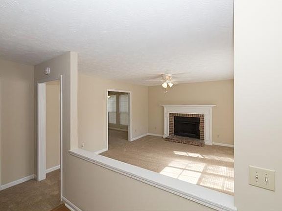 4th image of 5984 Brookside Ct SE