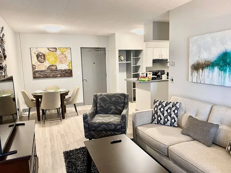 The Village at Gray's Lake Apartments - Des Moines — Photo 63