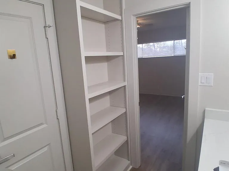 8906 Ilona Ln #5 — Photo 6