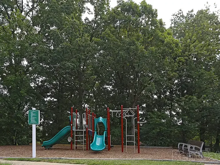 Woodcrest — Photo 4