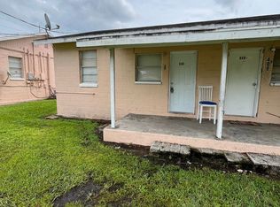 408 SW 2nd St #A-B, Mulberry, FL 33860