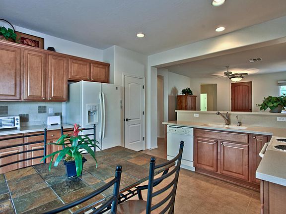 3rd image of 22421 N Los Gatos Dr