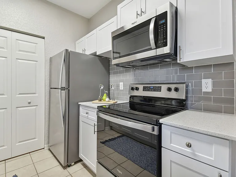 2211 Grand Isle — Photo 32