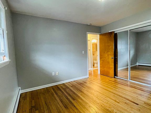 4th image of 11 Tremont Ave APT 4
