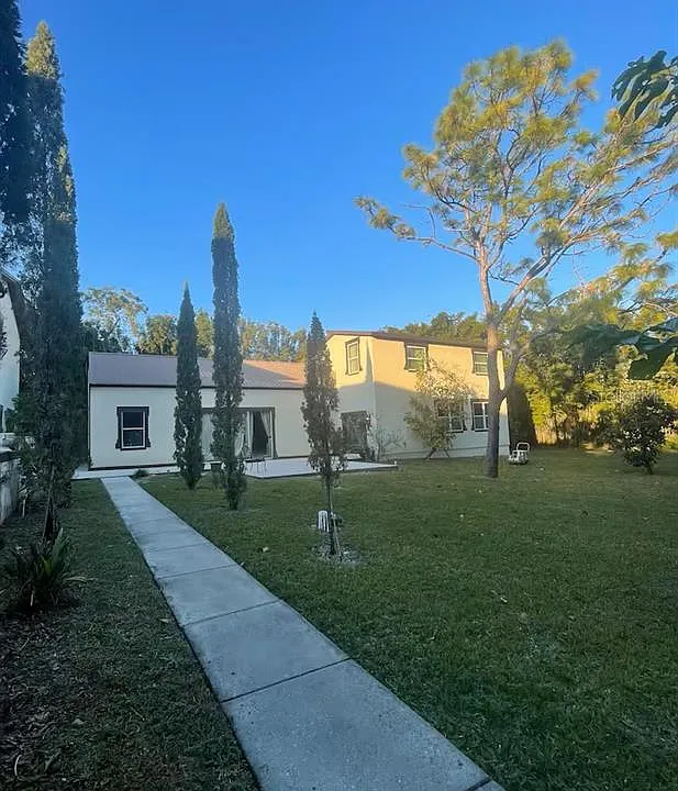 4 Cardinal Dr