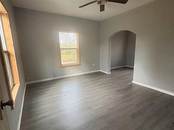 3rd image of 333 Humason Ave