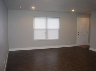 148 Center Dr, Mooresville, IN 46158