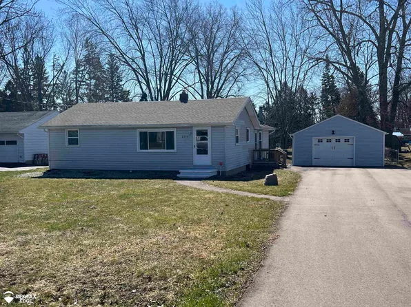 6134 Surrey Ln, Burton, MI 48519