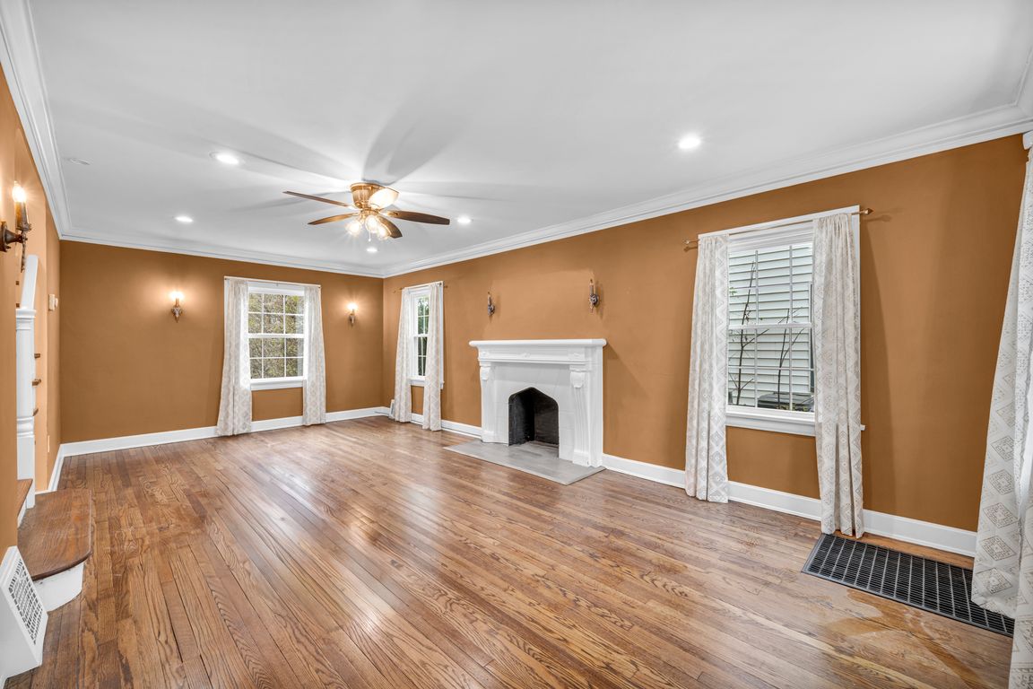 next background image