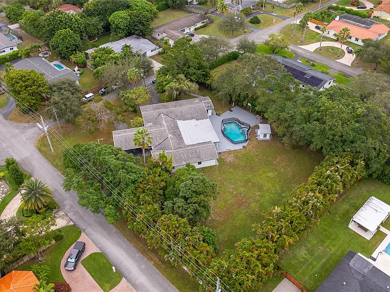 13401 SW 83rd Ave — Photo 70